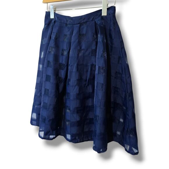 Charlotte Russe Women’s Blue Layered A-Line Skirt Medium - Picture 2 of 9